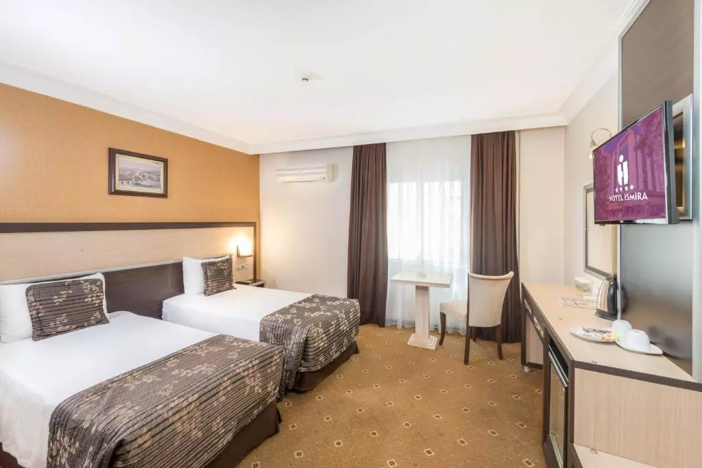 هتل ایسمیرا